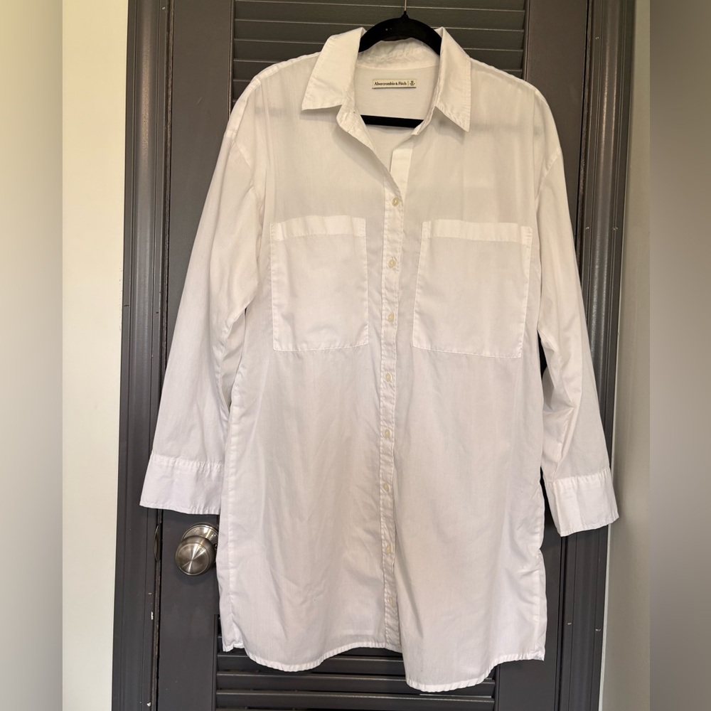 Abercrombie & Fitch White Casual Button-Down Longline Shirt